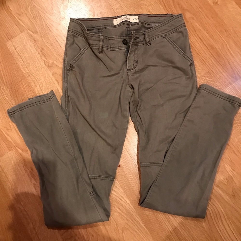 Army green Hollister pants